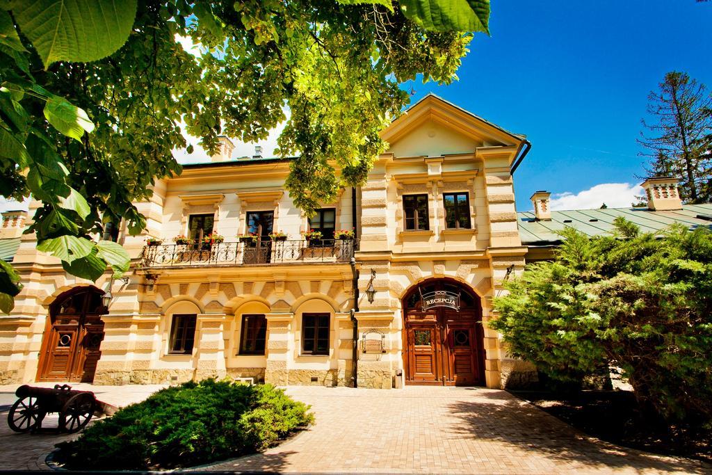 Hotel Zamek W Krasiczynie Exterior foto